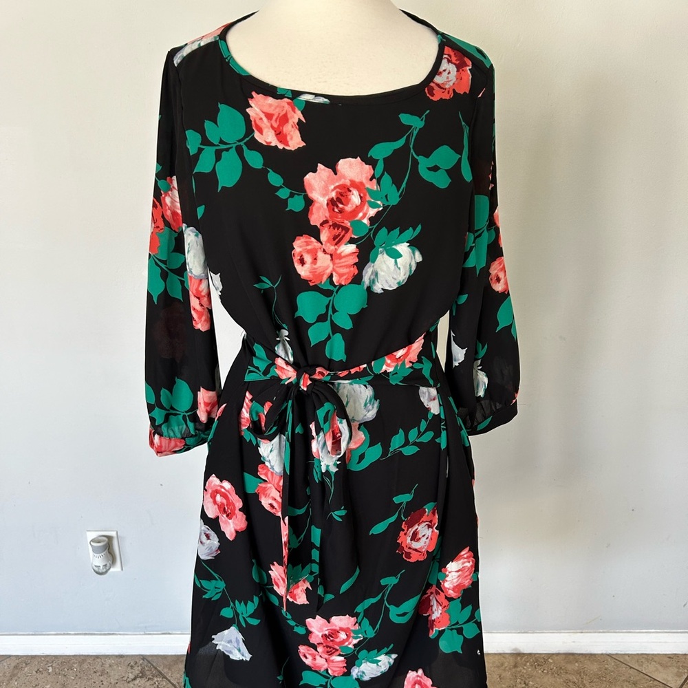 New loose fit floral dress
